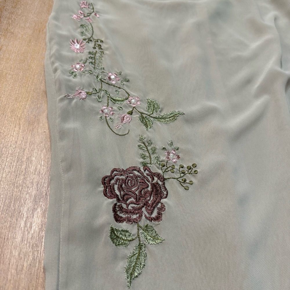 House of CB‎ Lailah Embroidered Maxi Skirt Low Rise Lightweight Georgette Large - Picture 10 of 15